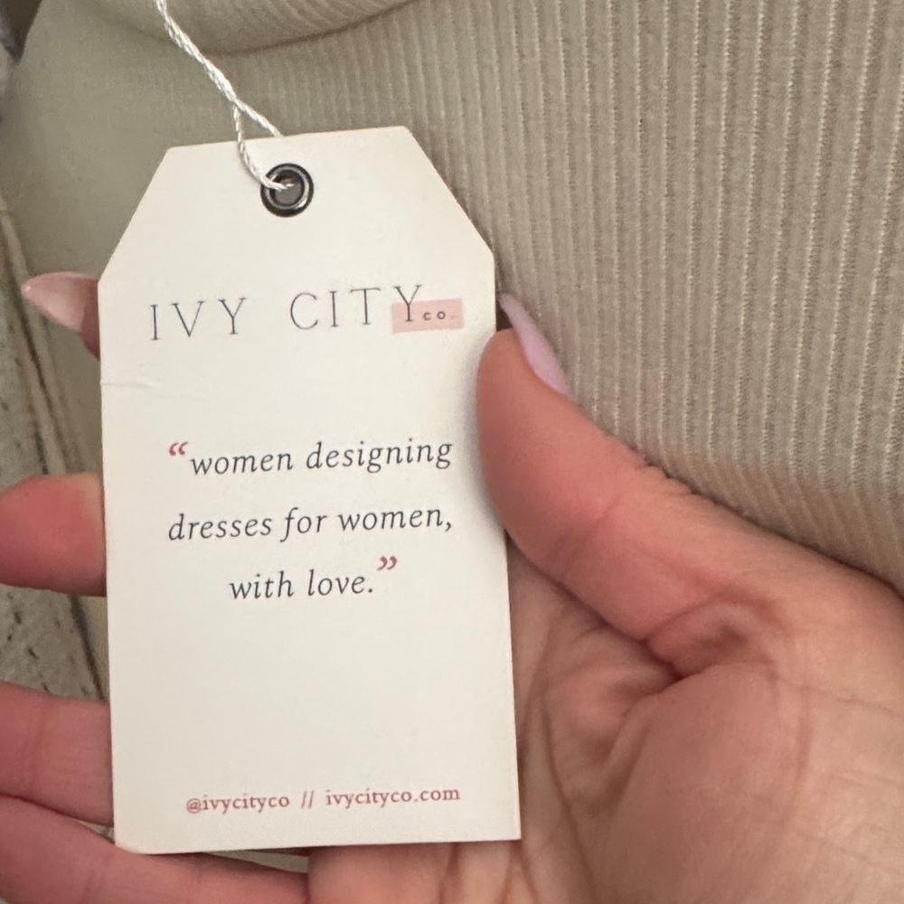 Ivy City Co Cream Midi Dress - Picture 9 of 9